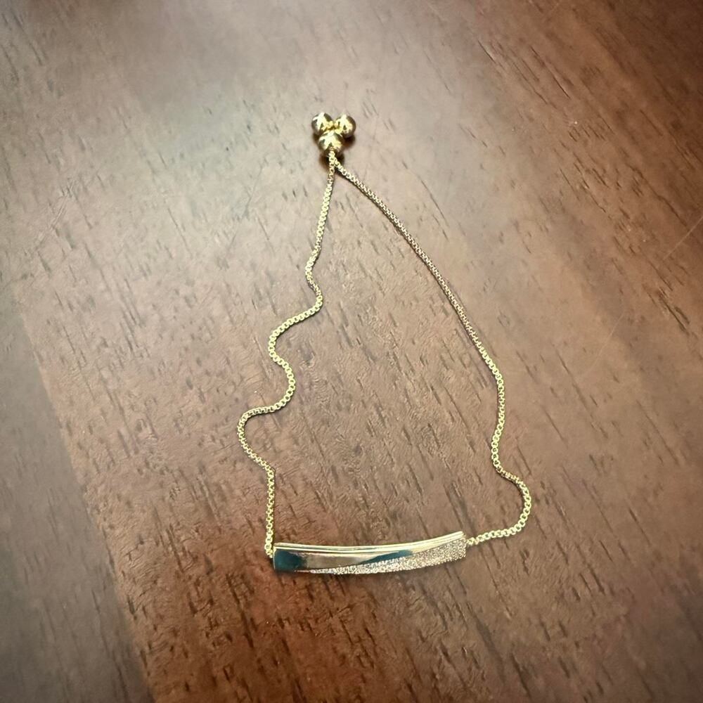 Cinching Gold Bar Bracelet